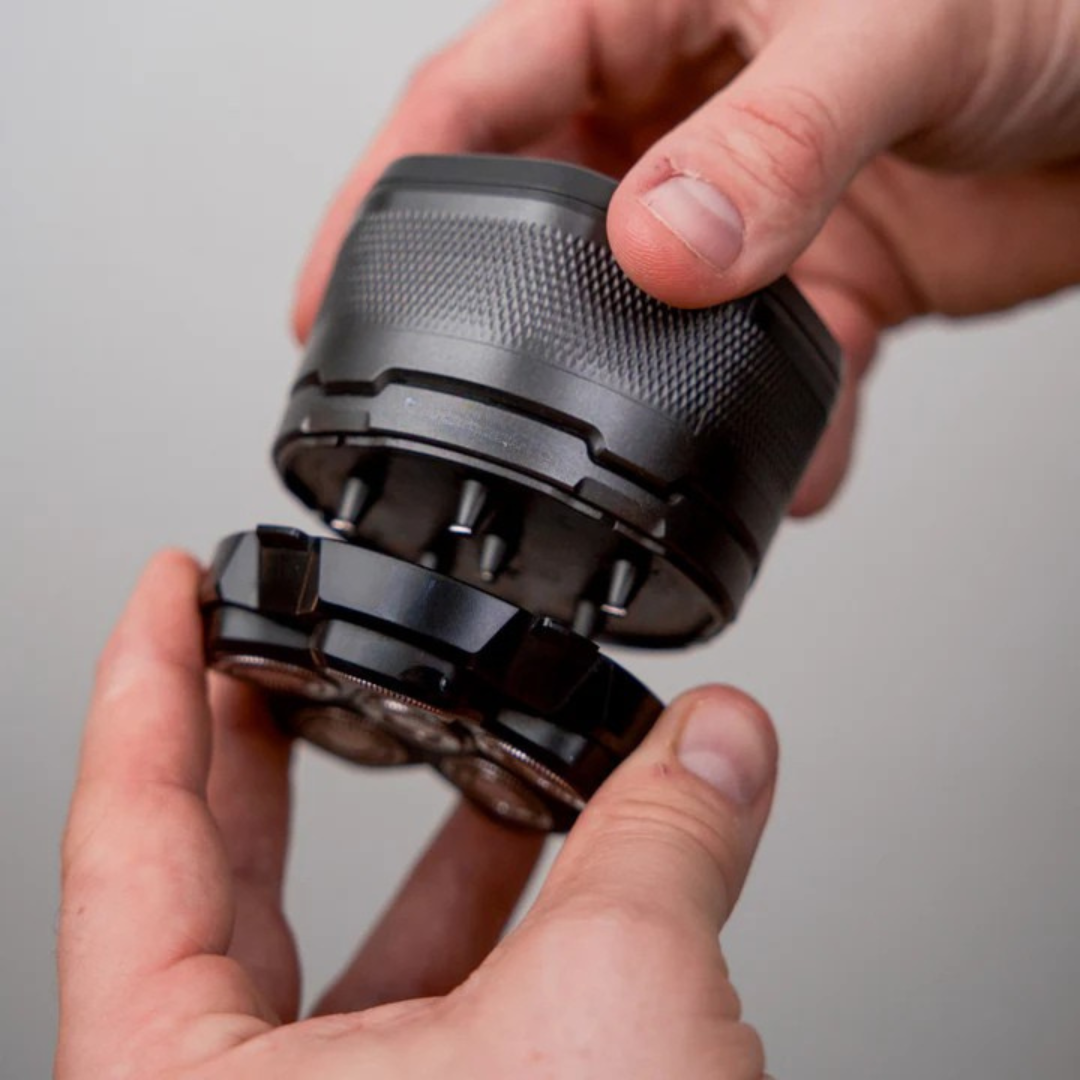 Glattkopf Pro Rasierer – Premium Rasierer für Glatzenträger mit Pflegecreme