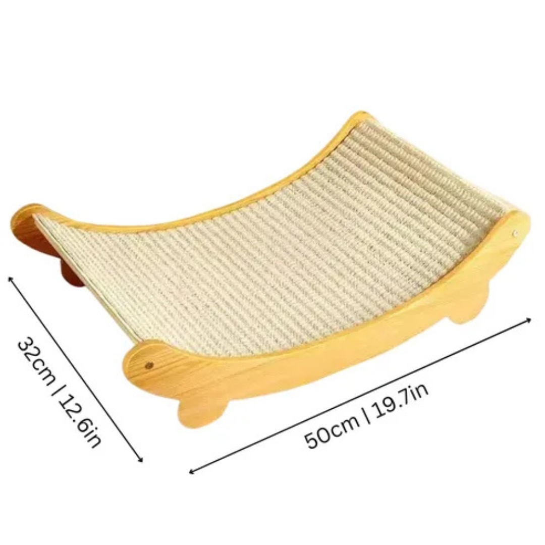 Kratzlounge aus Holz & Sisal