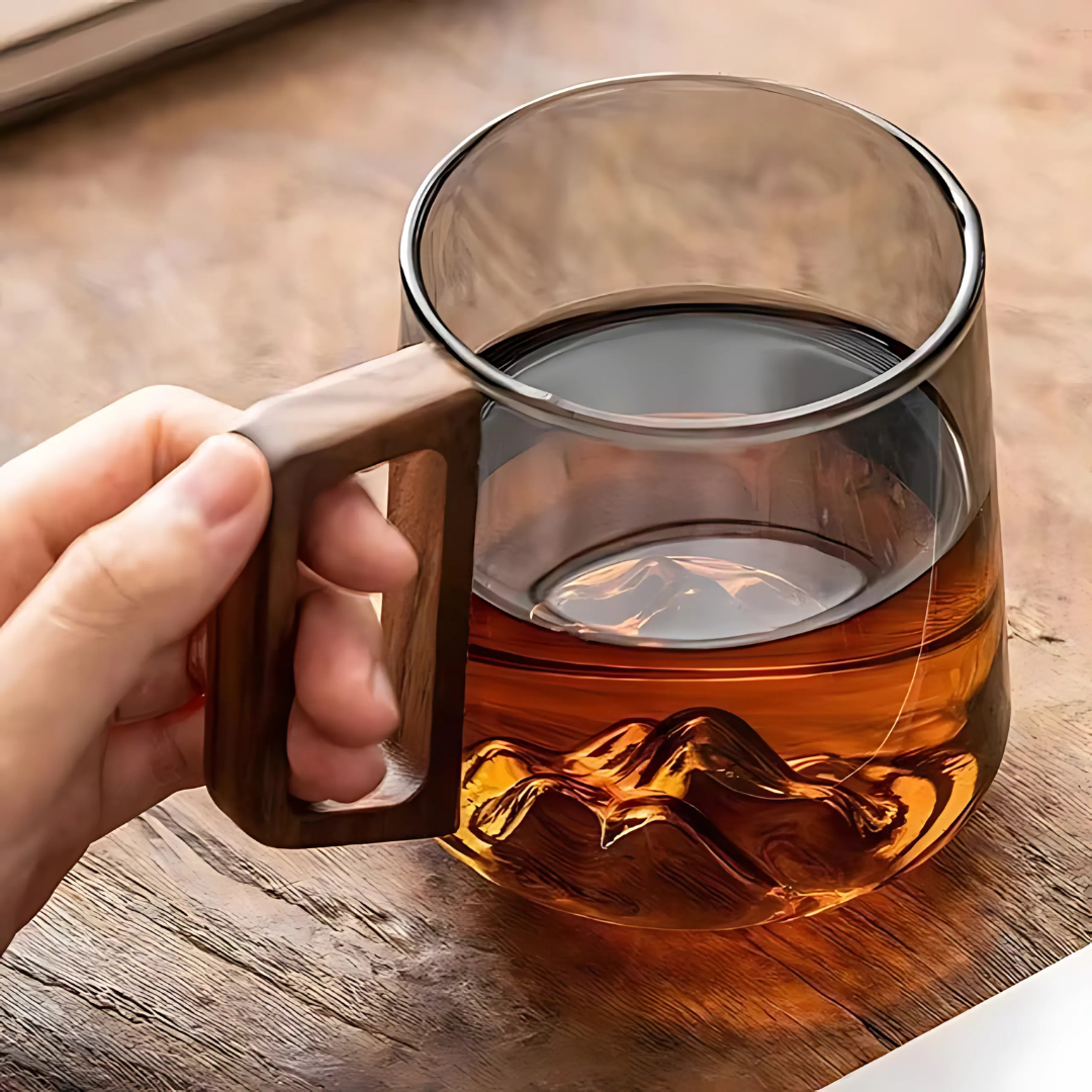 Kaffeeglas mit Holzgriff