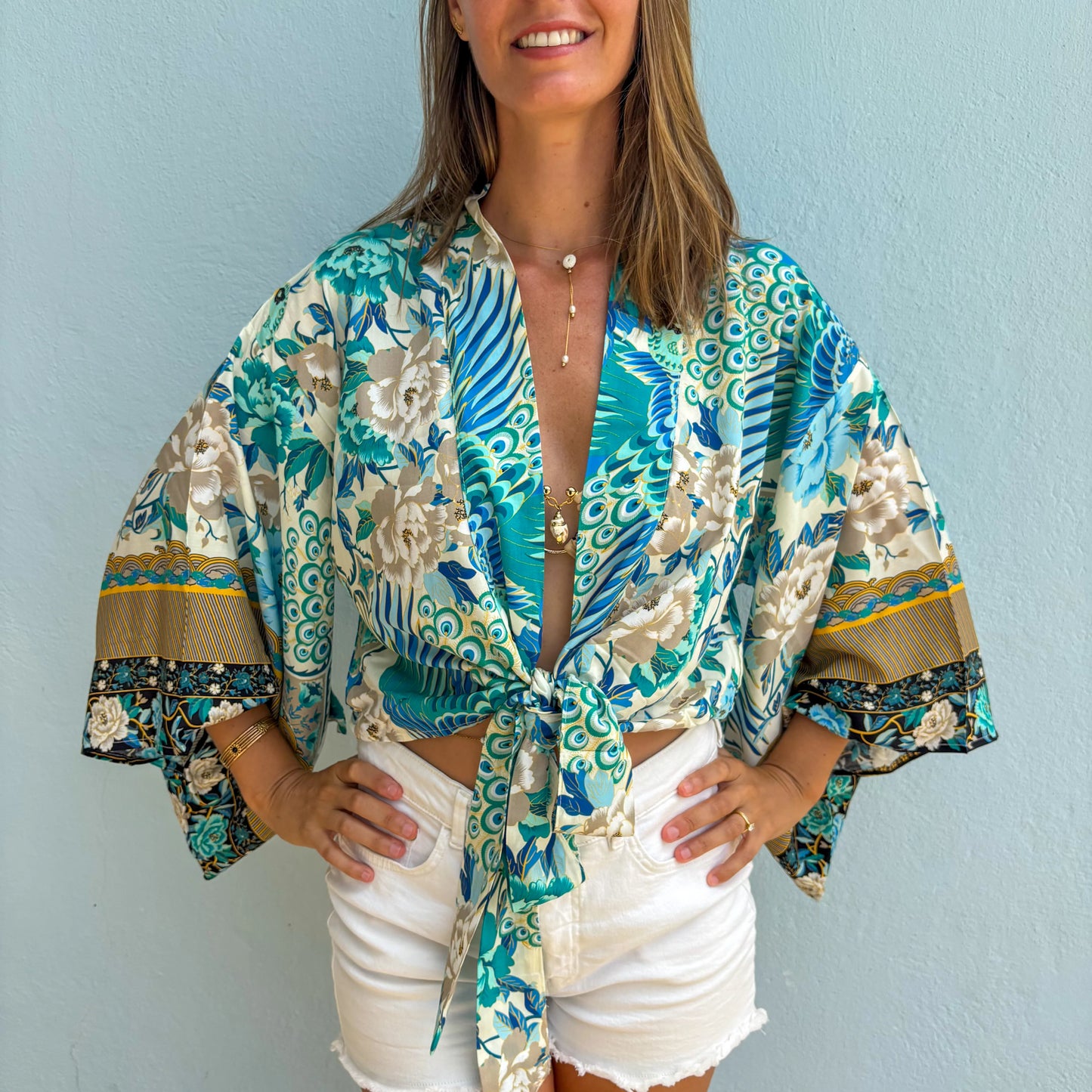 Kimono Court Femme – Fleur Menthe – Léger, Fluide et Estival