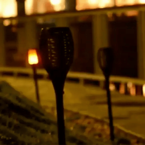 Torche Solaire à Effet Flamme