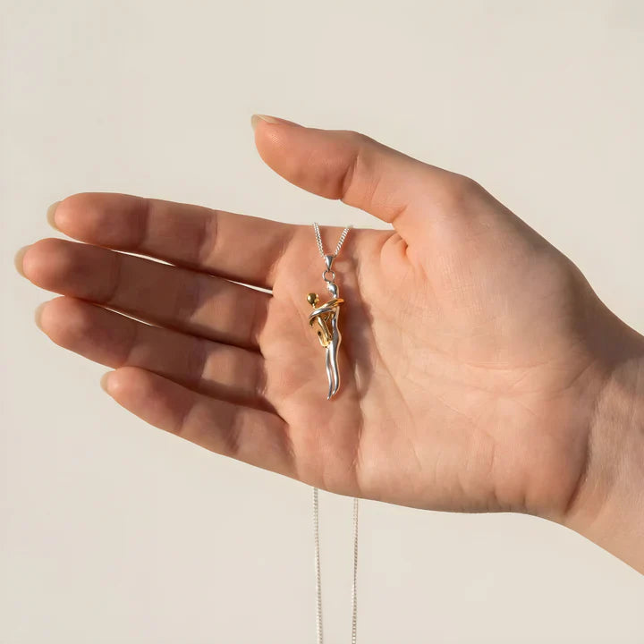 Collier Étreinte Élégante