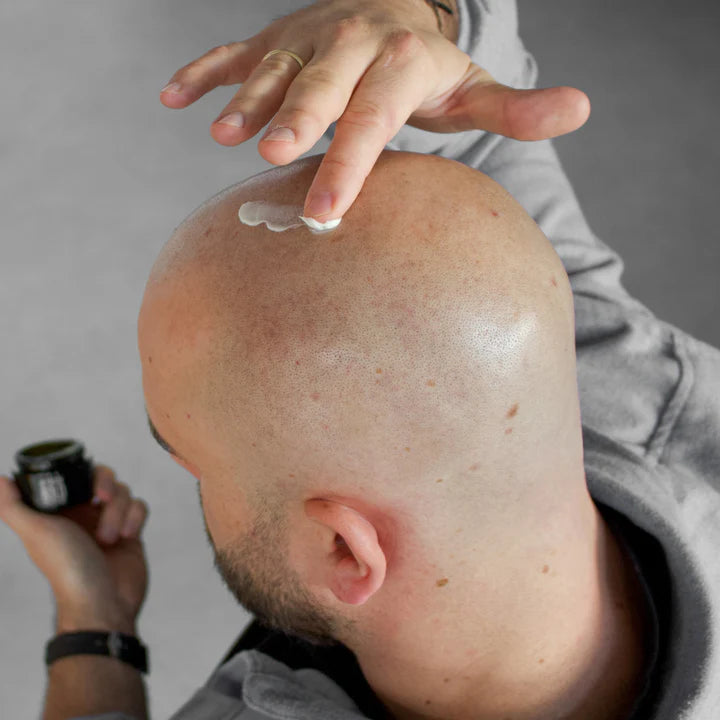 Glattkopf Pro Rasierer – Premium Rasierer für Glatzenträger mit Pflegecreme