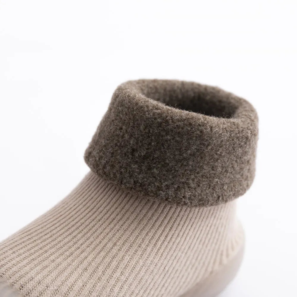 Chaussons bébé en coton épais