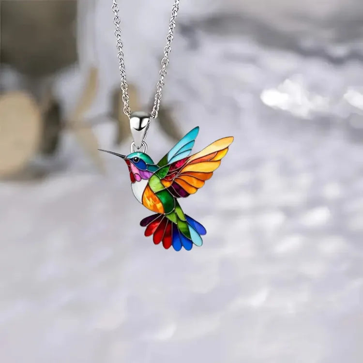 Collier pendentif colibri coloré élégant