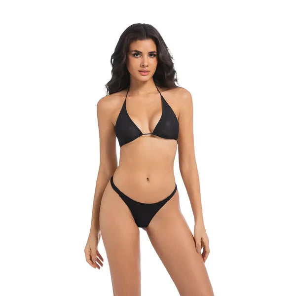 Bikini de bronzage deux pièces sans marques