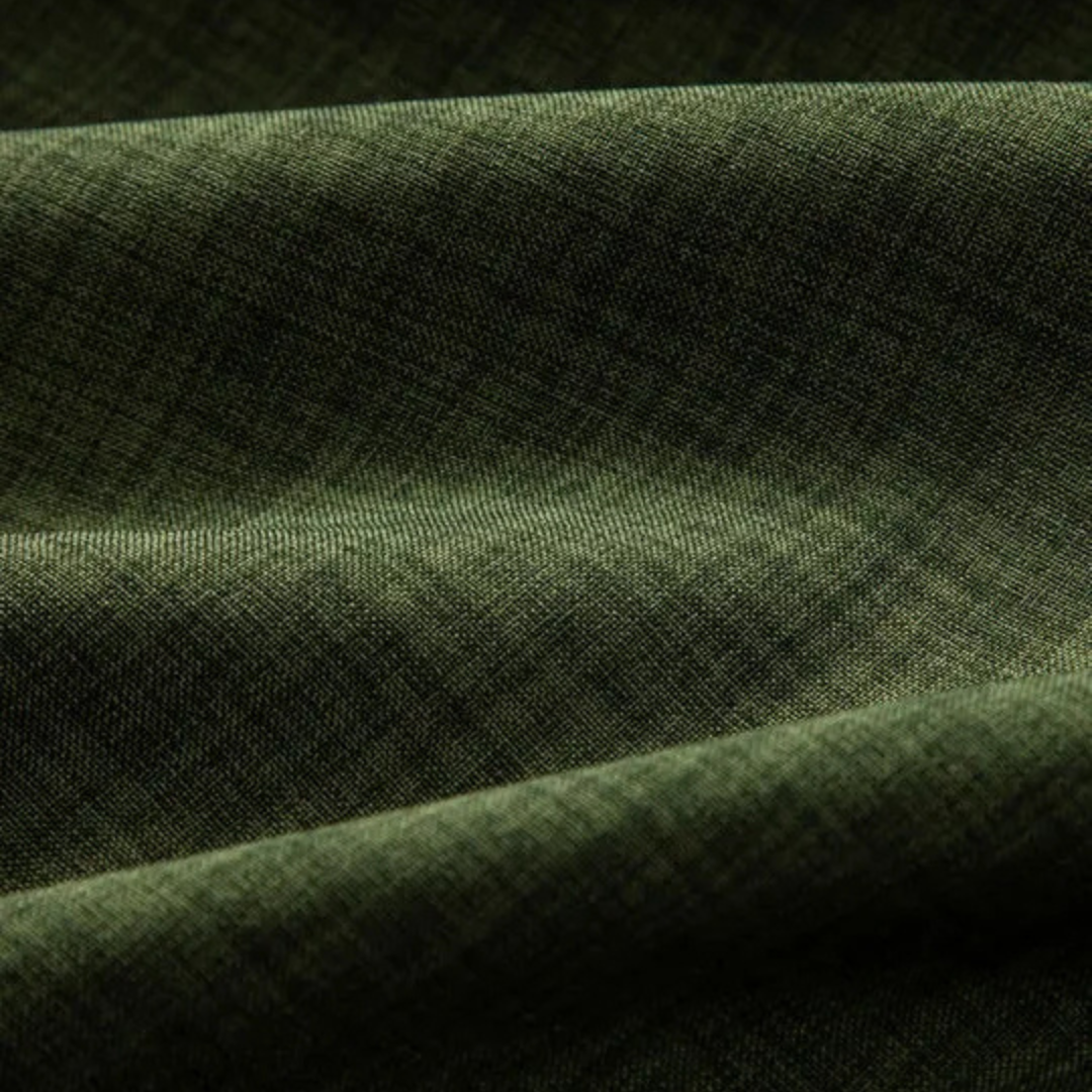 Set aus Leinenhemd mit Stehkragen und gerader Hose