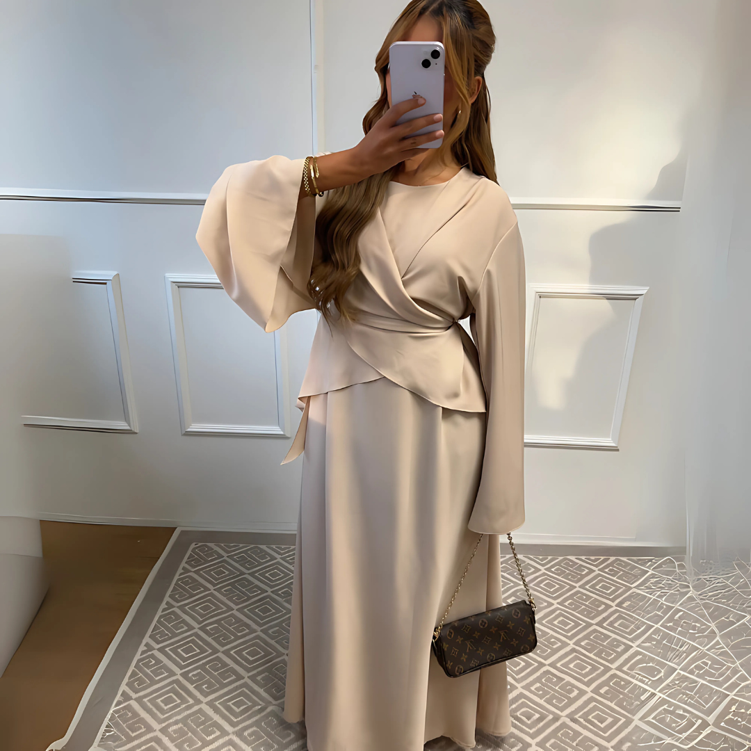 Fließende Abaya mit Schmetterlingsärmeln