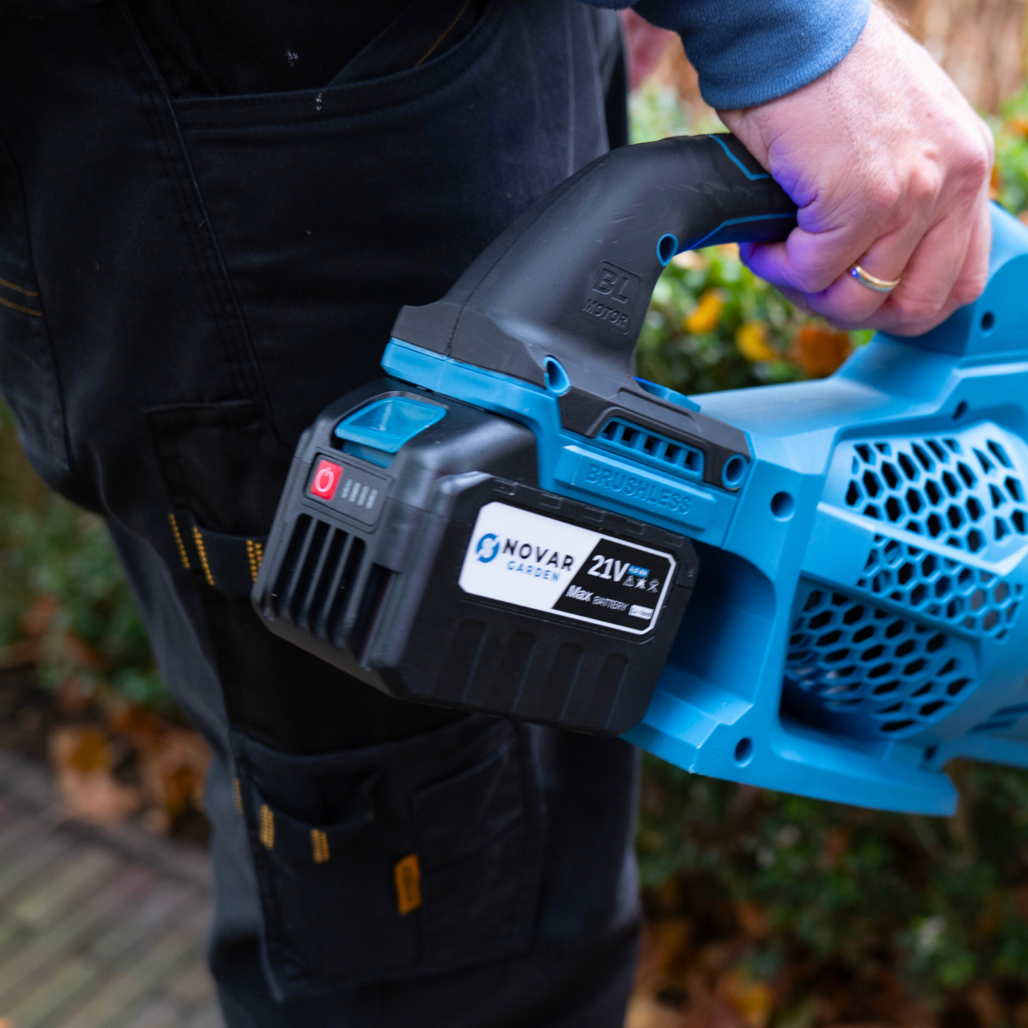NovarGarden® Müheloses Schneiden Pack NG2 - Inkl. Koffer & 4 Batterien