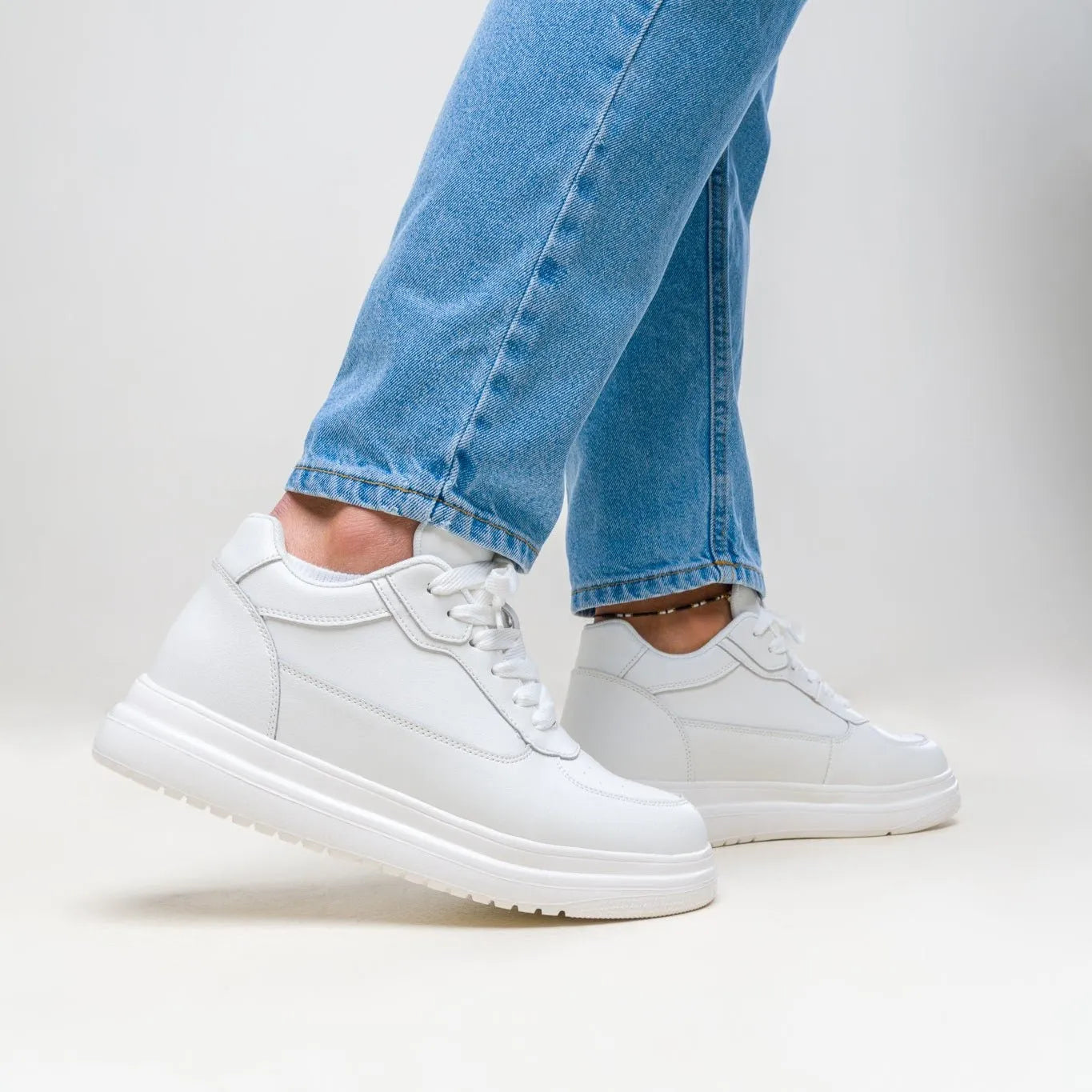 Bequeme Erhöhungssneakers