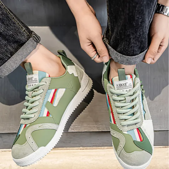 Ultrabequeme Retro-Sneakers