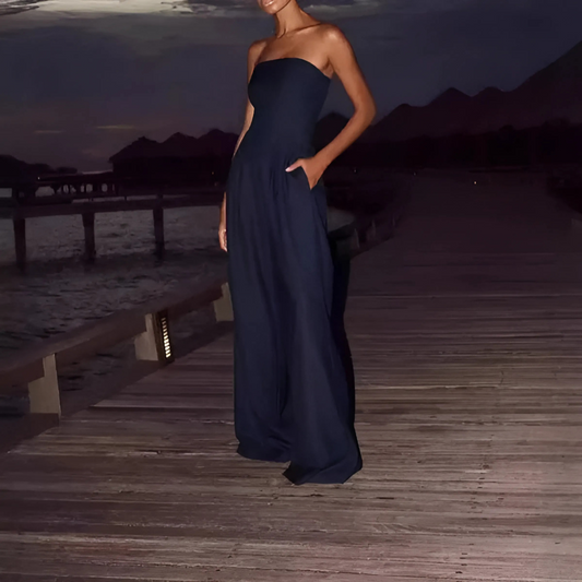 Tuta fluida senza spalline per una silhouette elegante