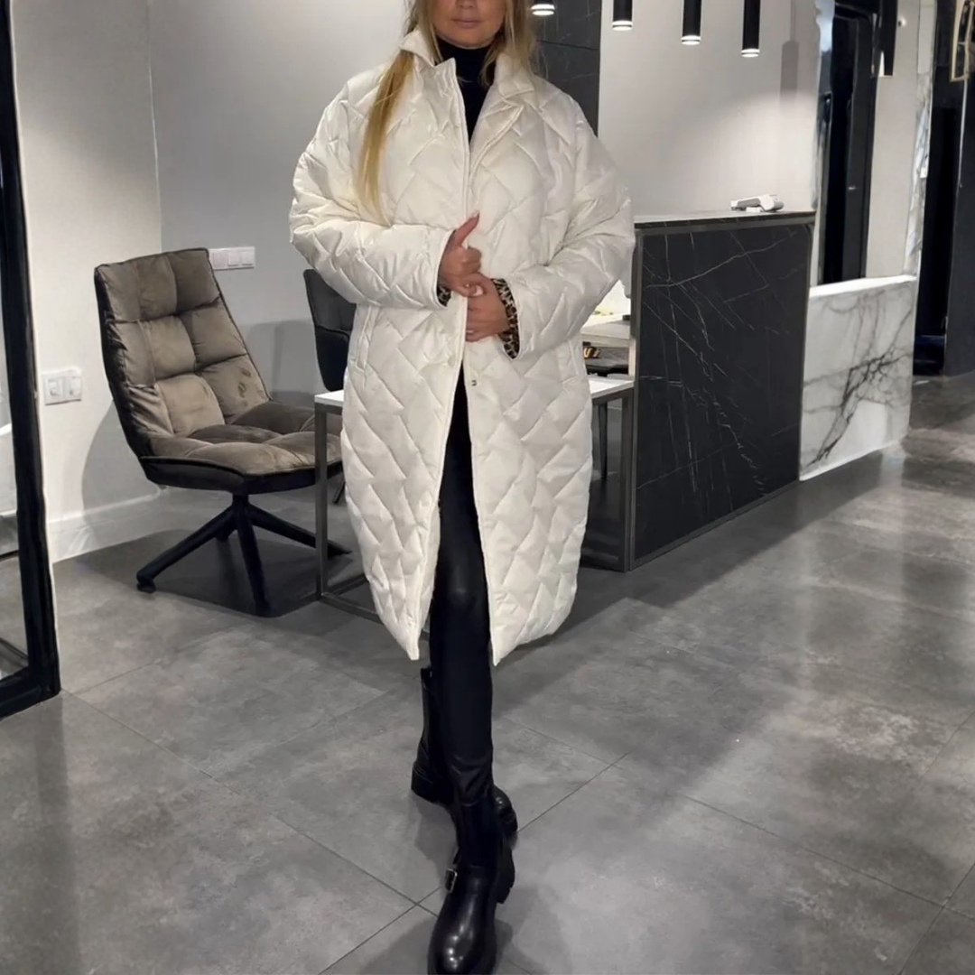 Elegante Steppmantel con inserto in legno di Leoparden