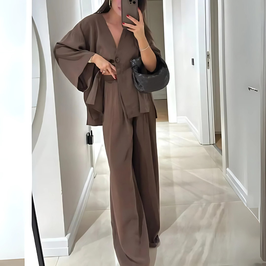 Set casual con scollo a V
