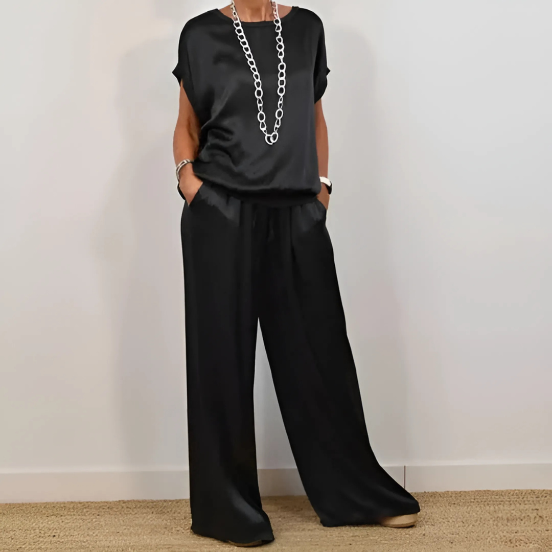 Elegante set da donna in raso