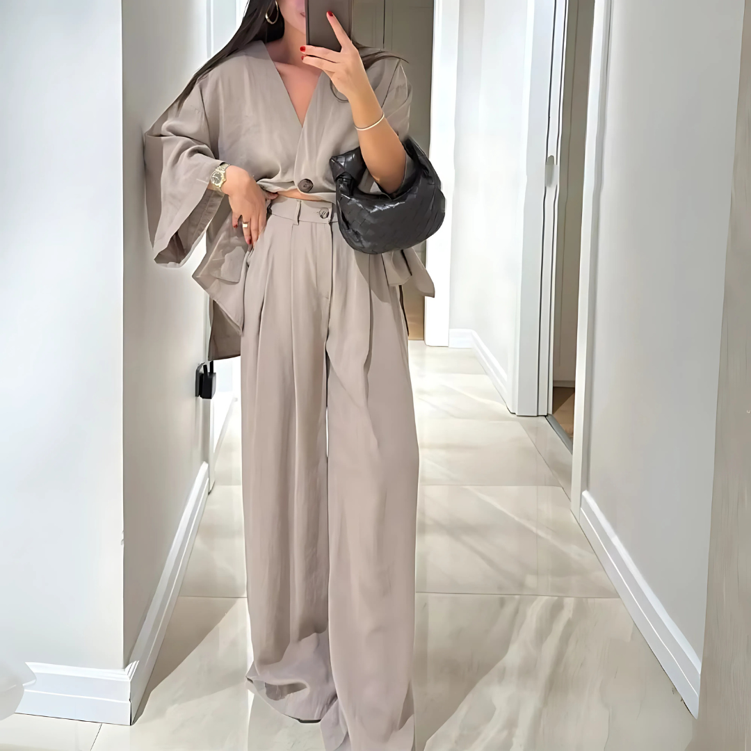 Set casual con scollo a V