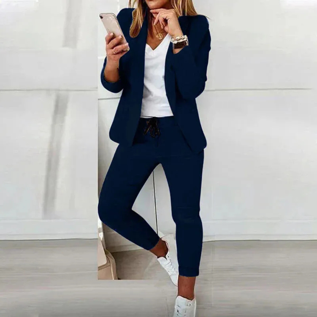 Set giacca e pantaloni da donna