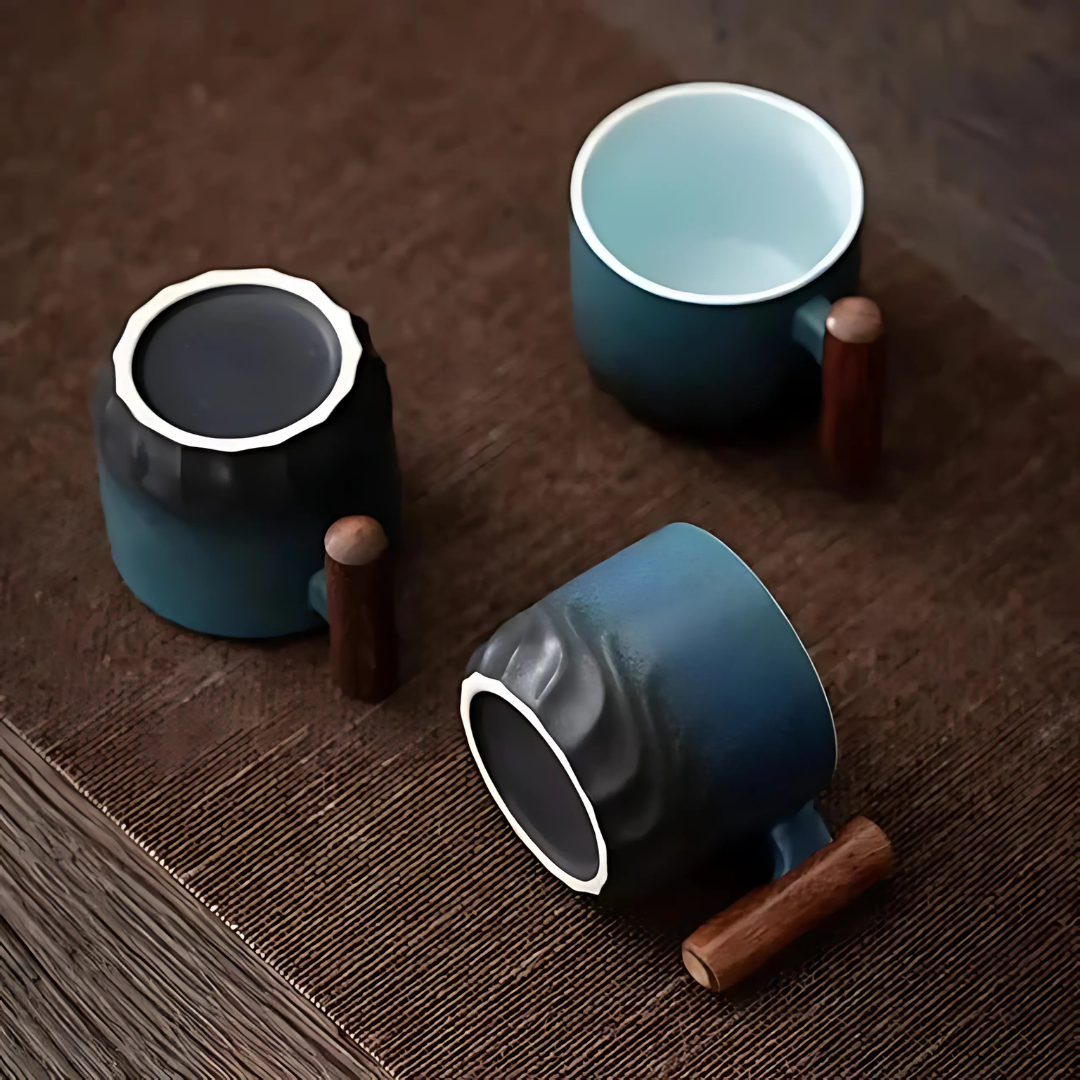 Tazze da espresso vintage con manico in legno
