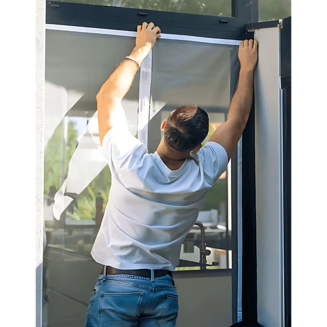 Tenda per porta con schermo magnetico