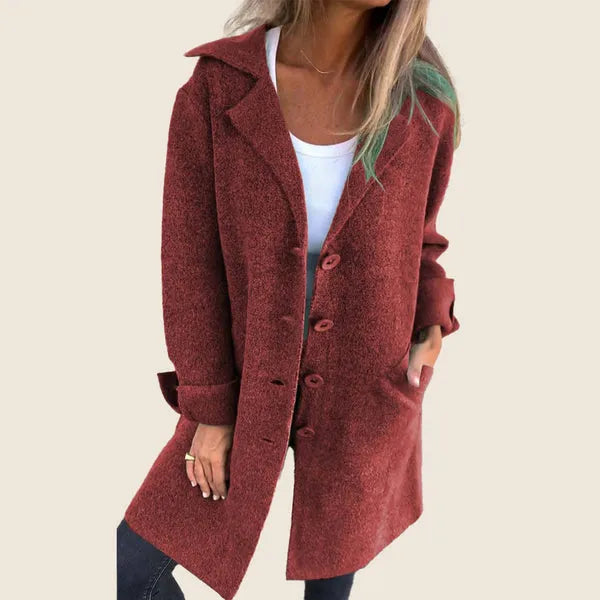Cappotto lungo da donna per la mezza stagione con risvolti eleganti