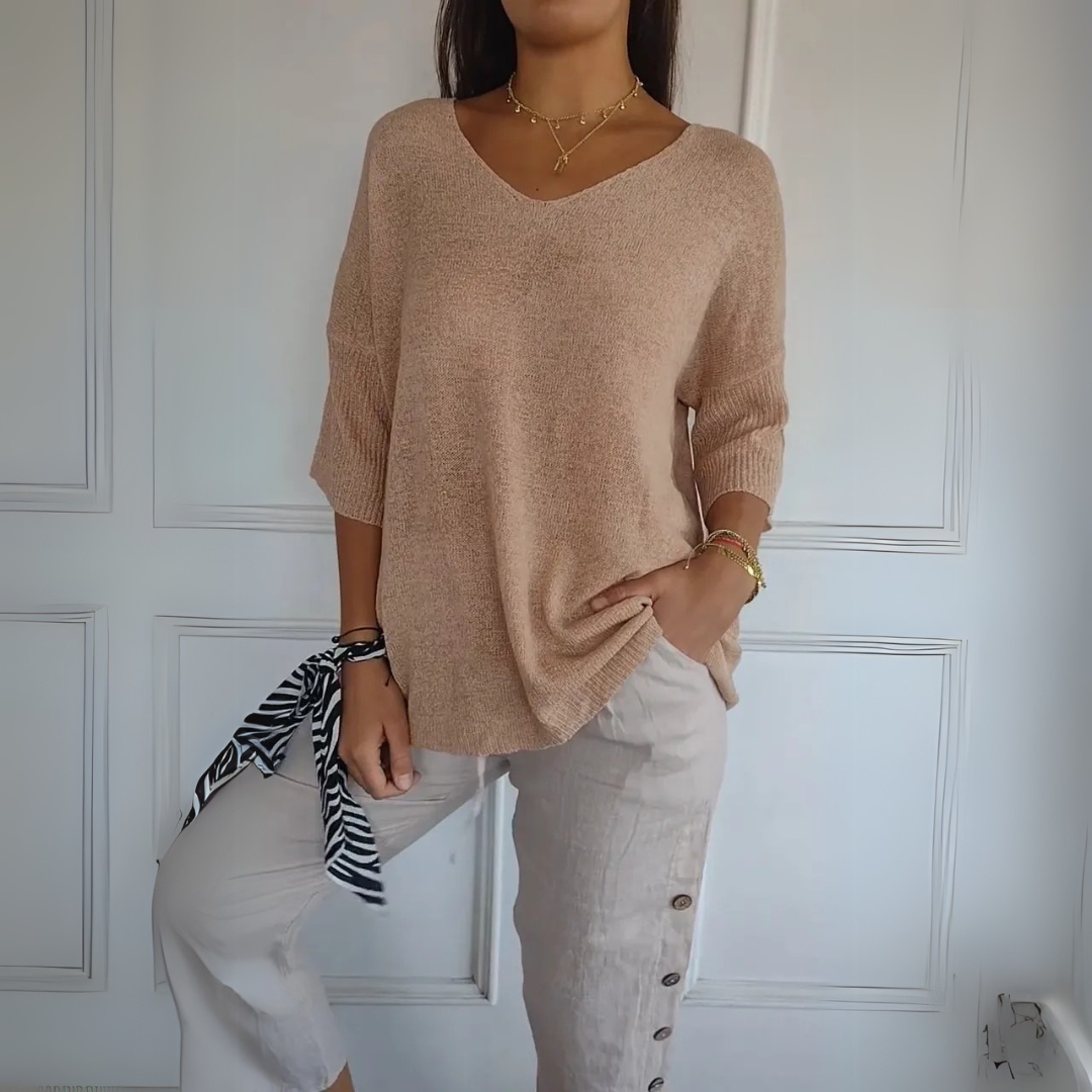 Leggero top con scollo a V in morbida maglia