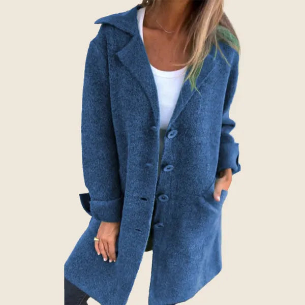 Cappotto lungo da donna per la mezza stagione con risvolti eleganti