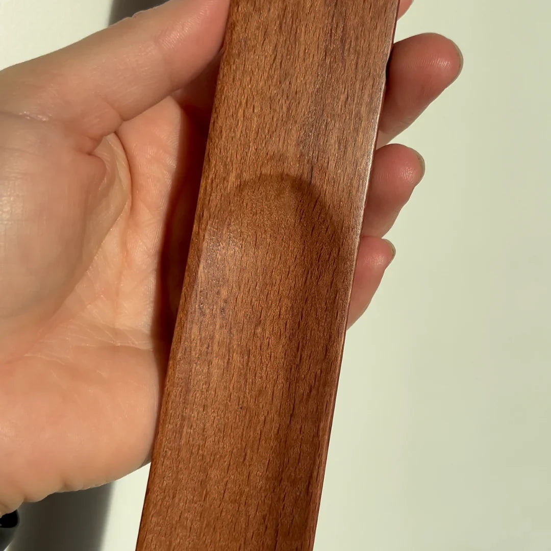 Magnetischer Schuhlöffel aus Holz