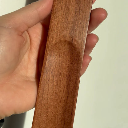 Magnetischer Schuhlöffel aus Holz