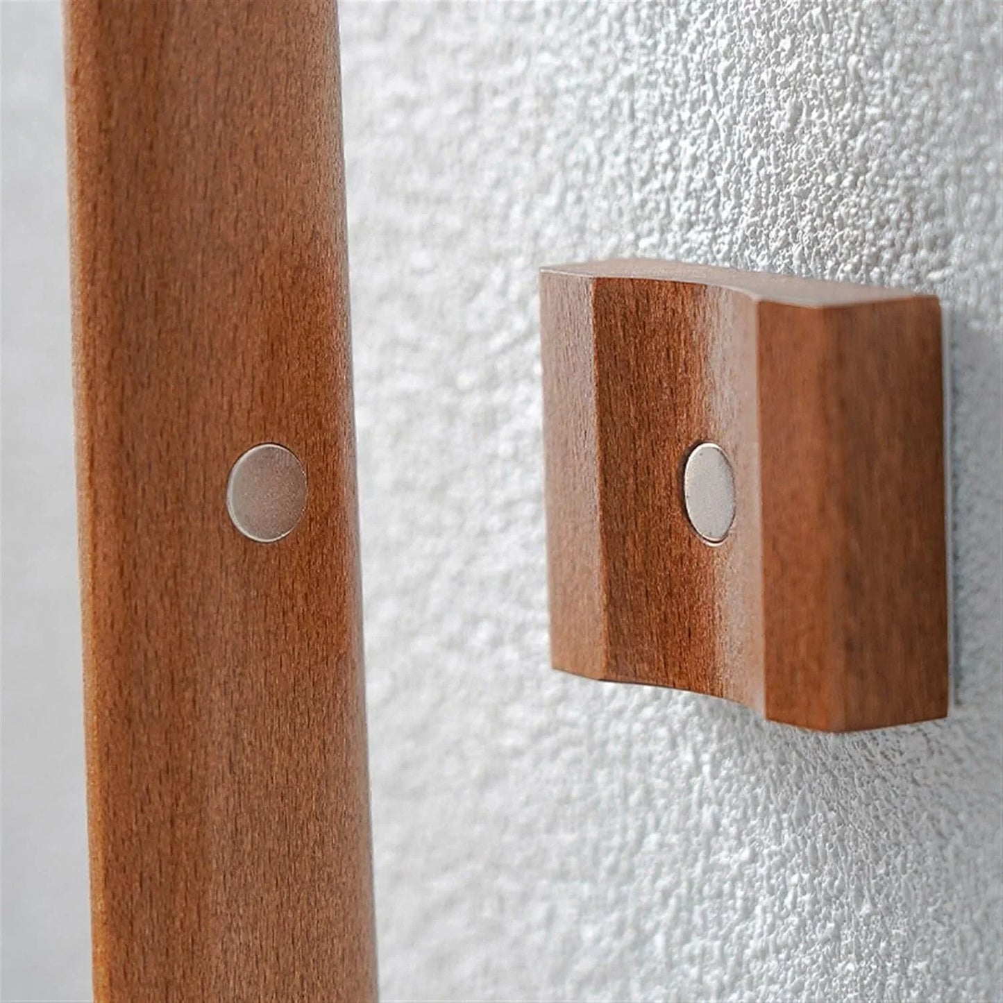 Magnetischer Schuhlöffel aus Holz
