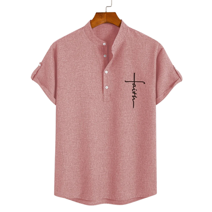 Chemise élégante à manches courtes et col montant