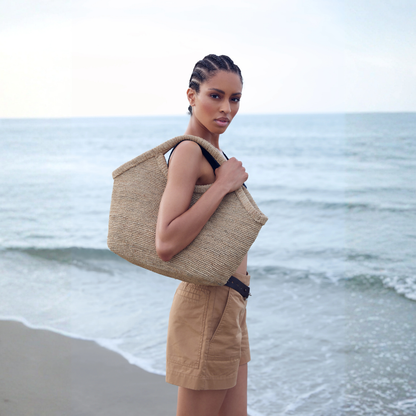 Sac cabas en raphia naturel tressé
