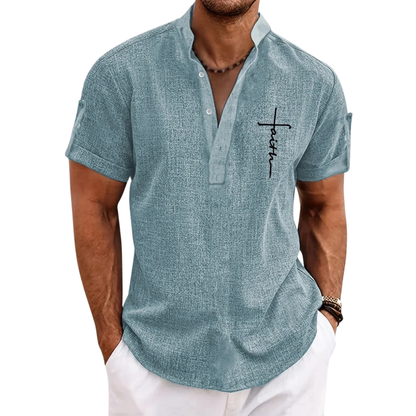 Chemise élégante à manches courtes et col montant