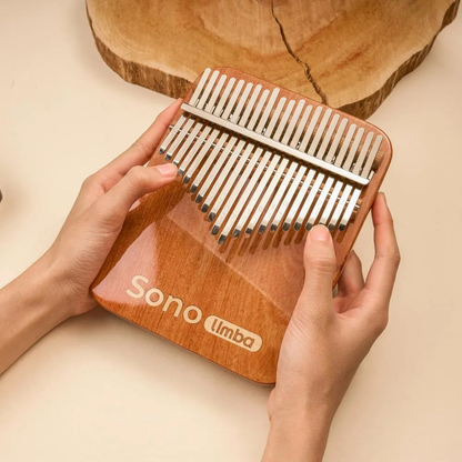 Kalimba en bois de corail africain