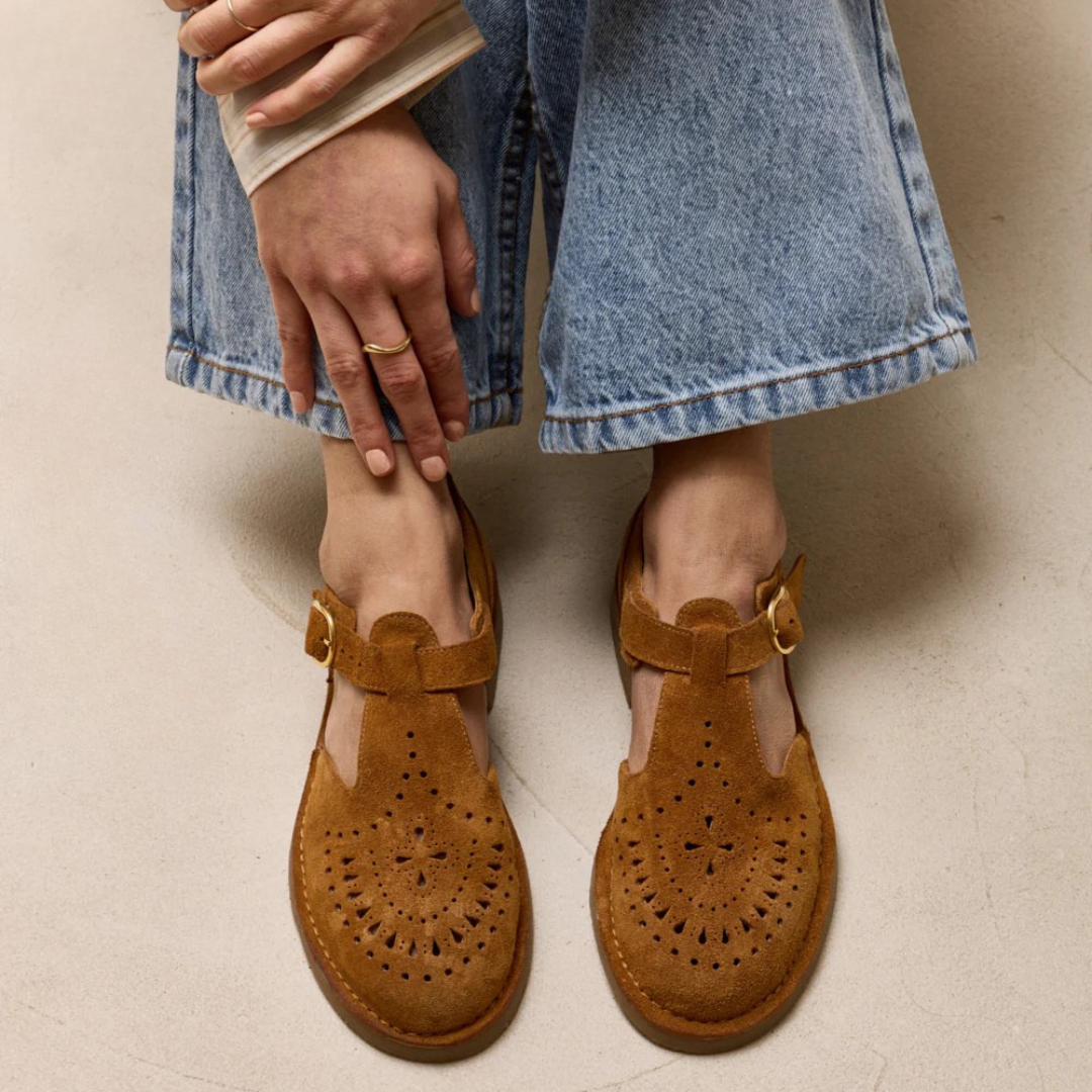 Bernsteinfarbene Wildlederschuhe für Damen