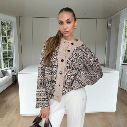 Gemusterter Winter-Cardigan