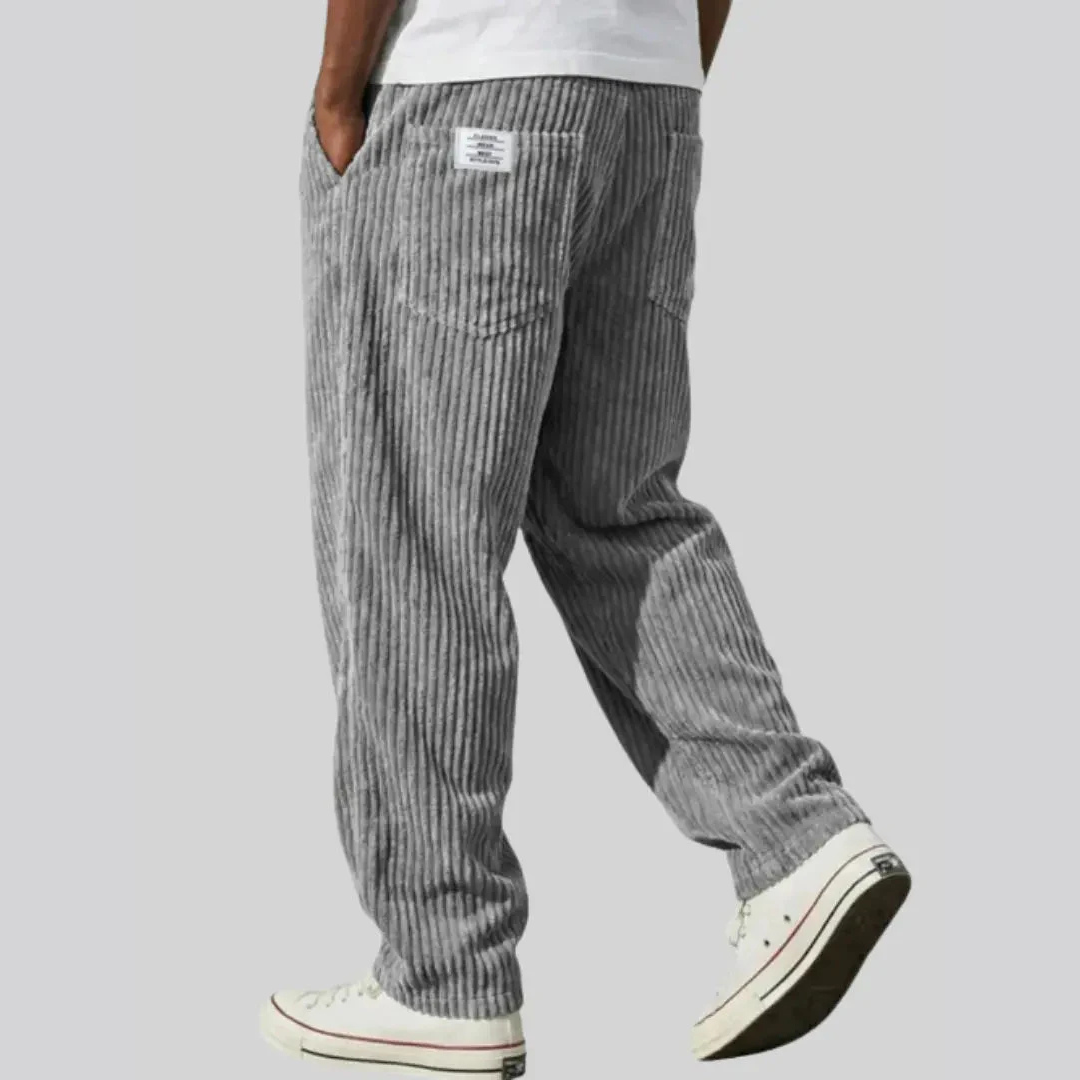 Herrenhose aus Cord