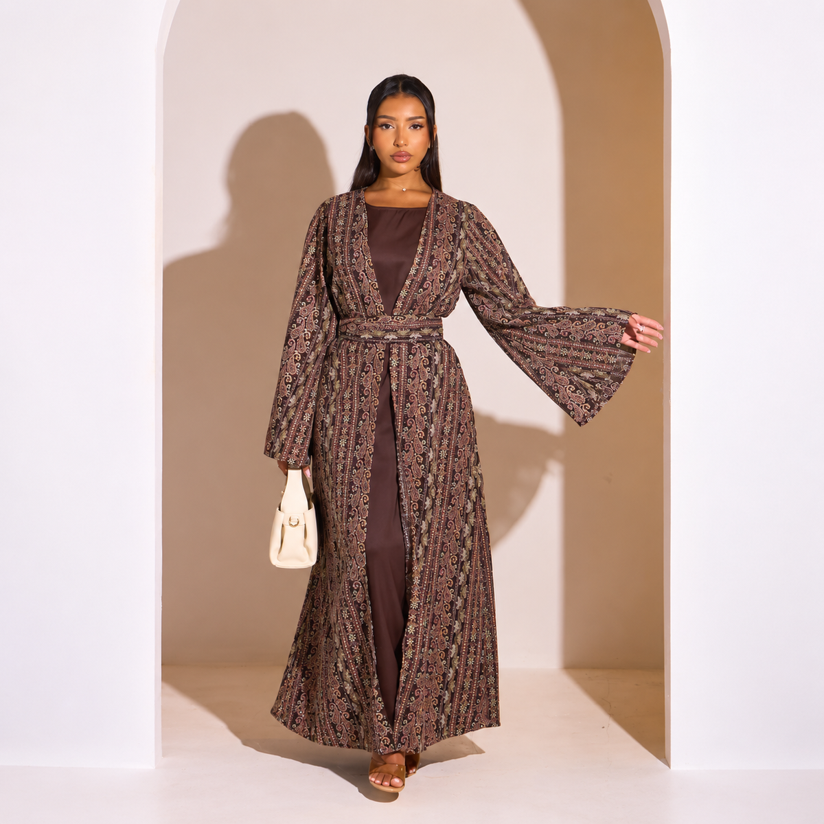 Elegantes Set aus Abaya und Kimono