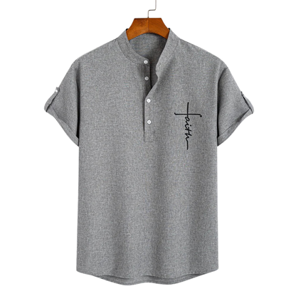 Chemise élégante à manches courtes et col montant