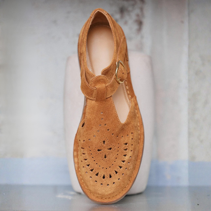 Bernsteinfarbene Wildlederschuhe für Damen
