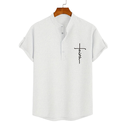 Chemise élégante à manches courtes et col montant
