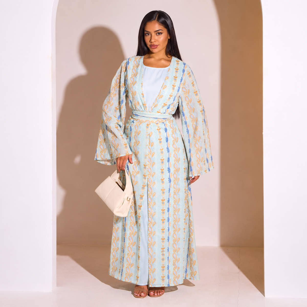 Elegantes Set aus Abaya und Kimono