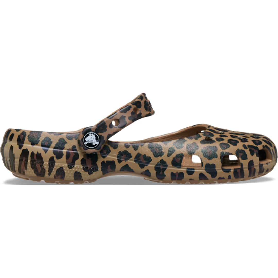 Bequeme Clogs mit Lochmuster