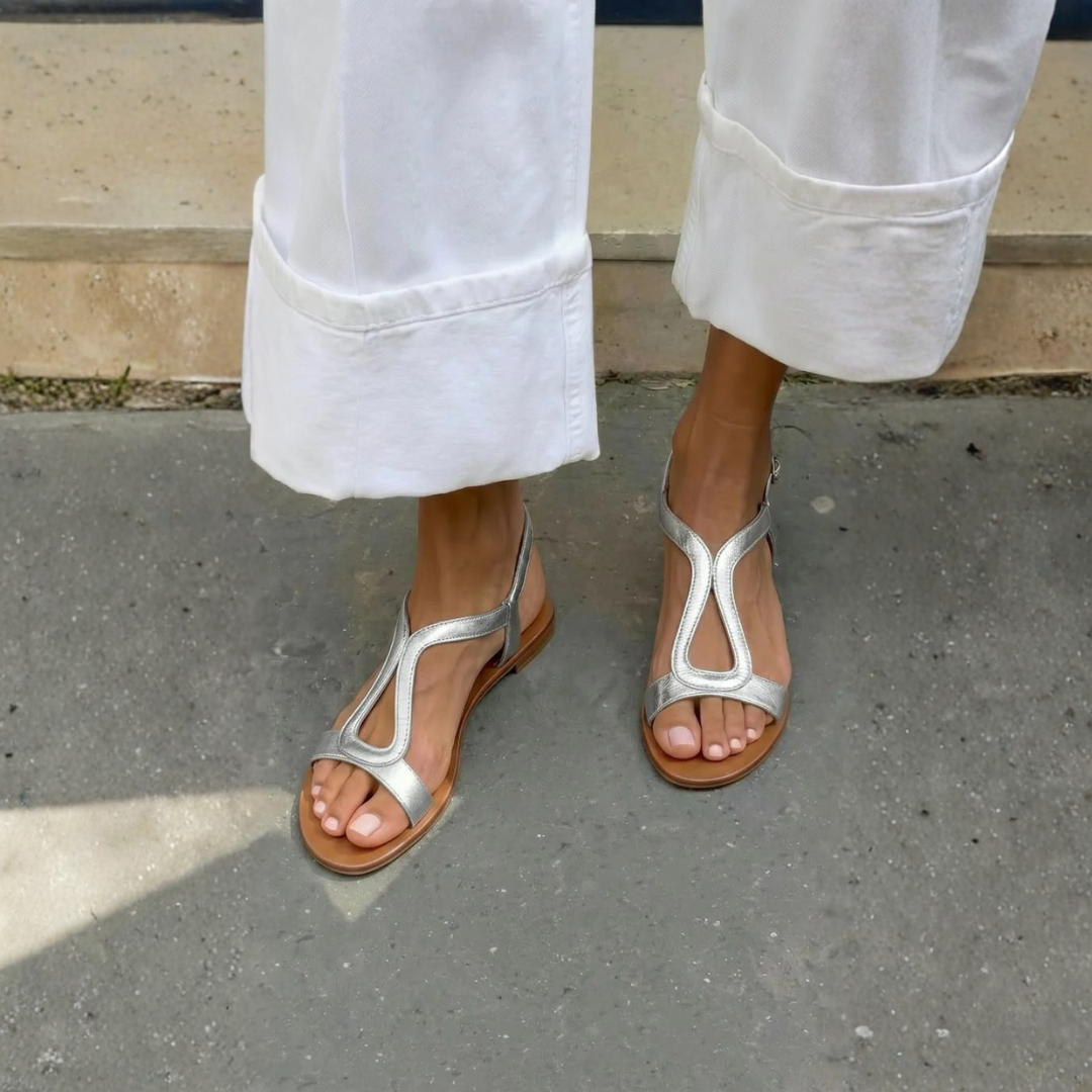 Bequeme goldene Sommersandalen für Damen