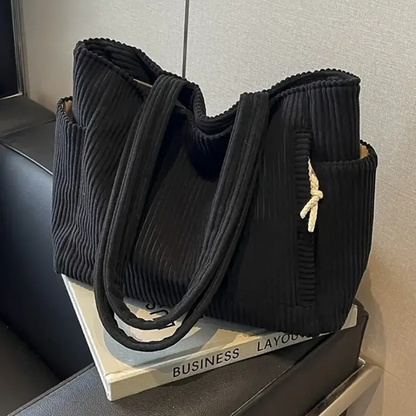 Gerippte Tragetasche mit Kordelgriff