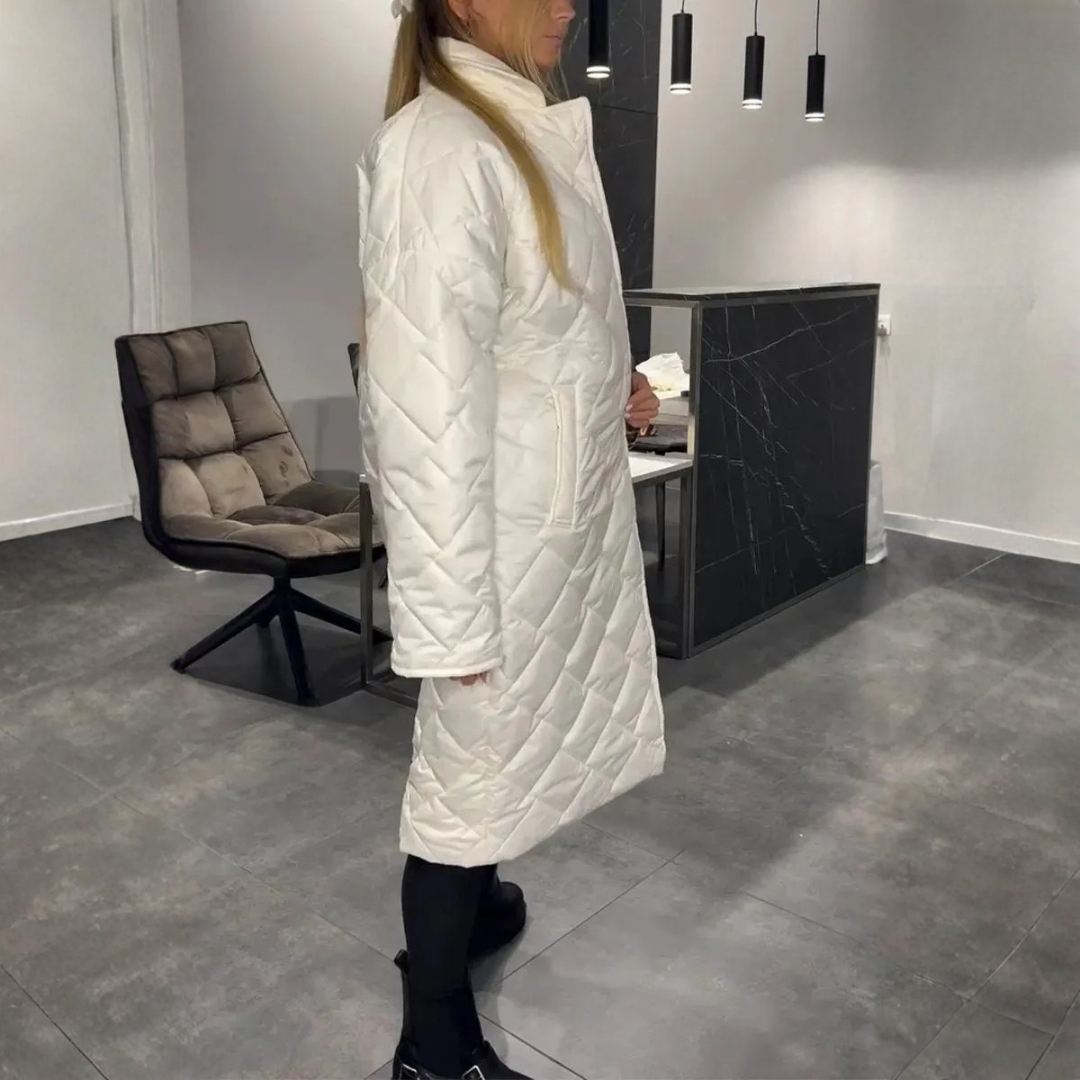 Wende-Steppmantel mit Leopardenfutter