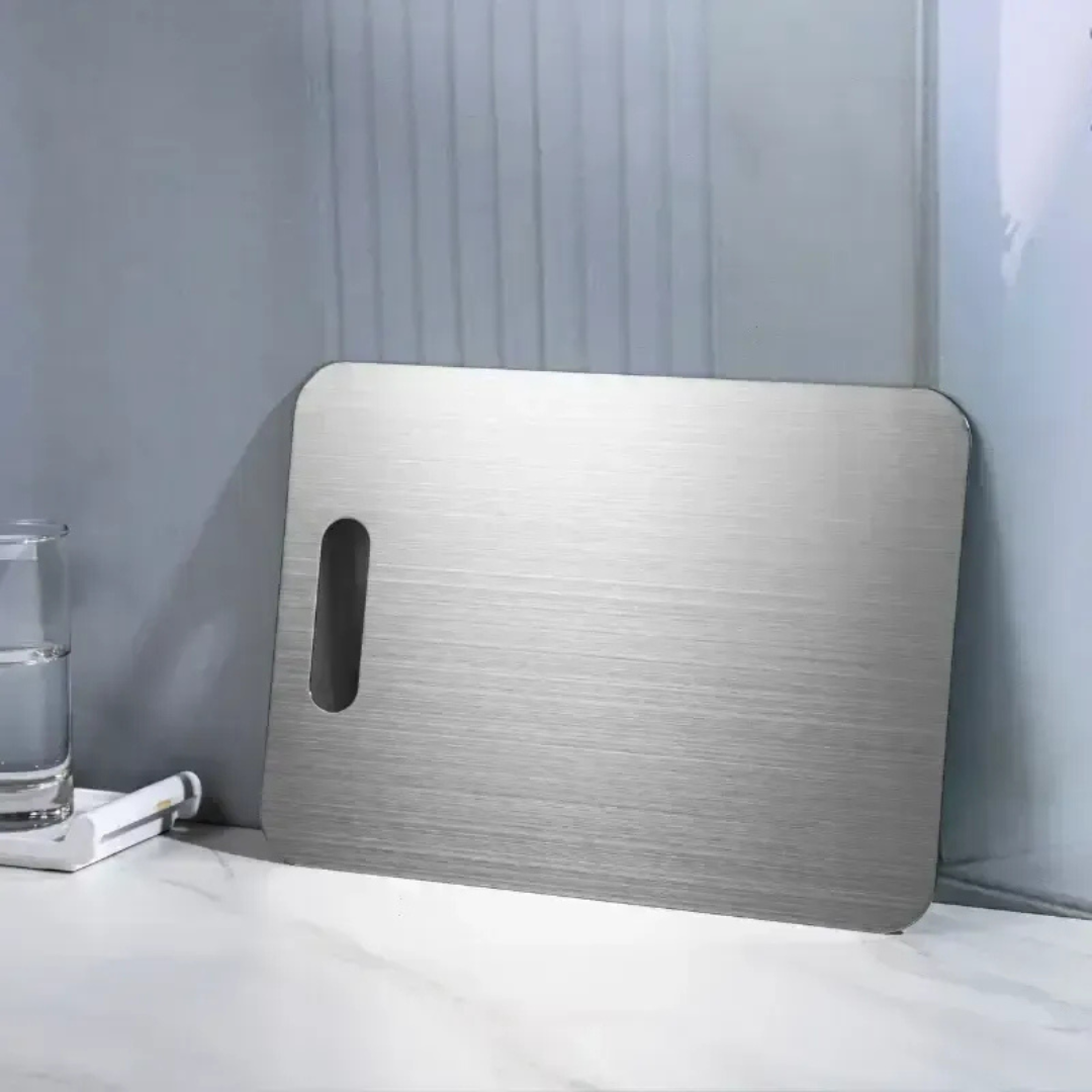 Planche à découper en titane