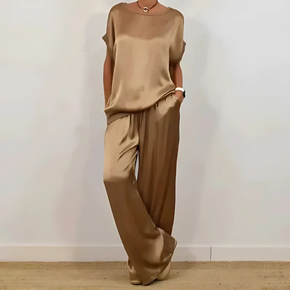 Ensemble satin femme élégant