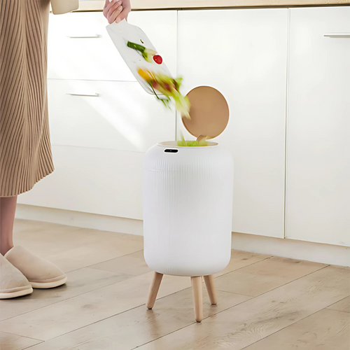 Poubelle automatique design