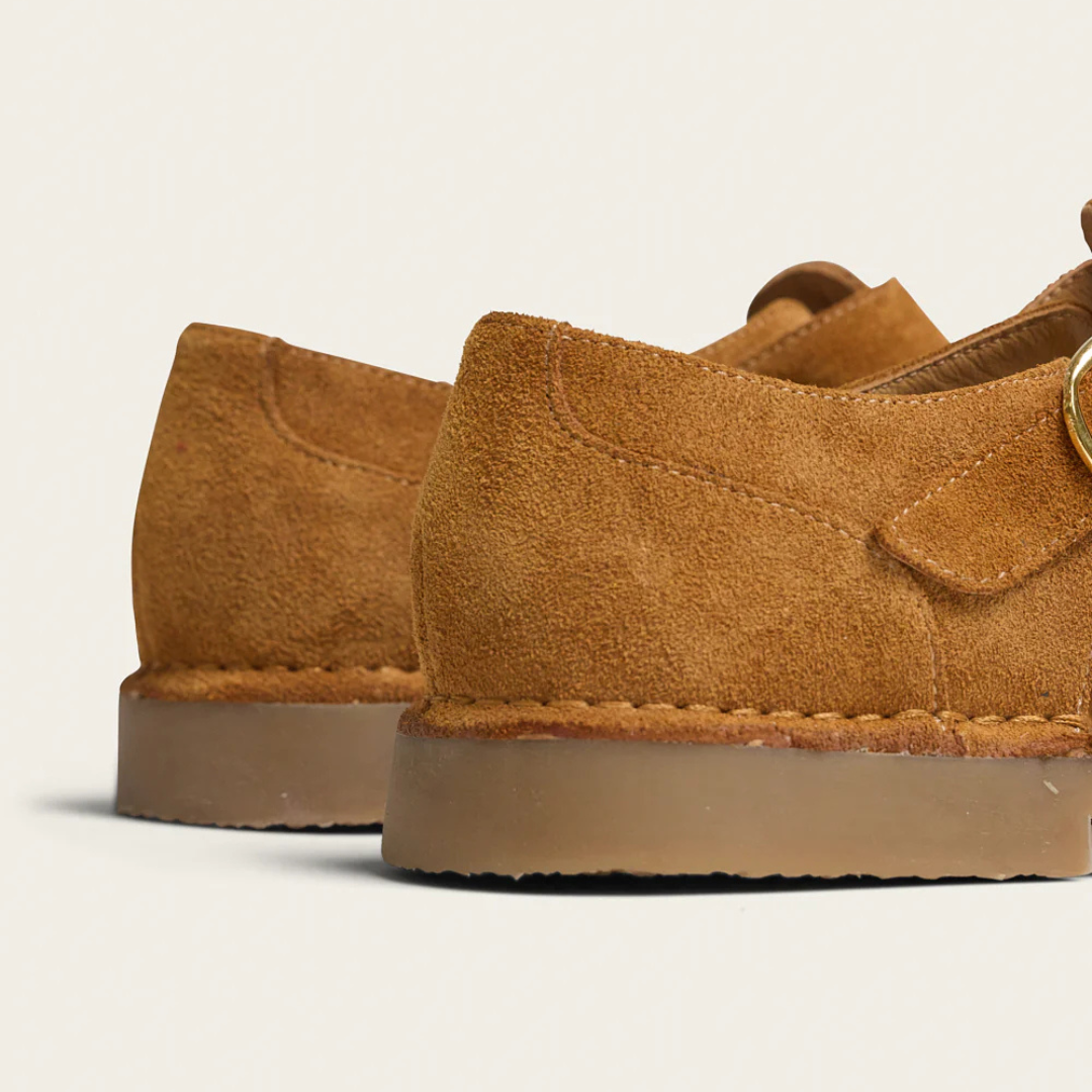 Bernsteinfarbene Wildlederschuhe für Damen