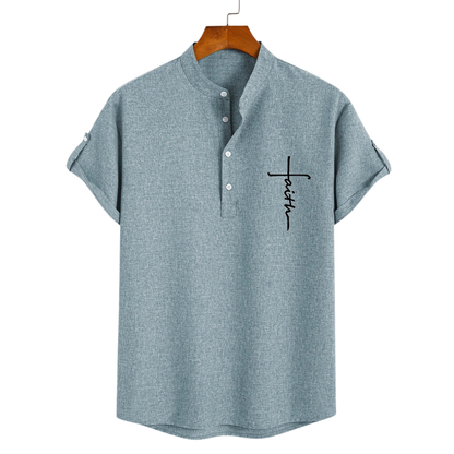 Chemise élégante à manches courtes et col montant